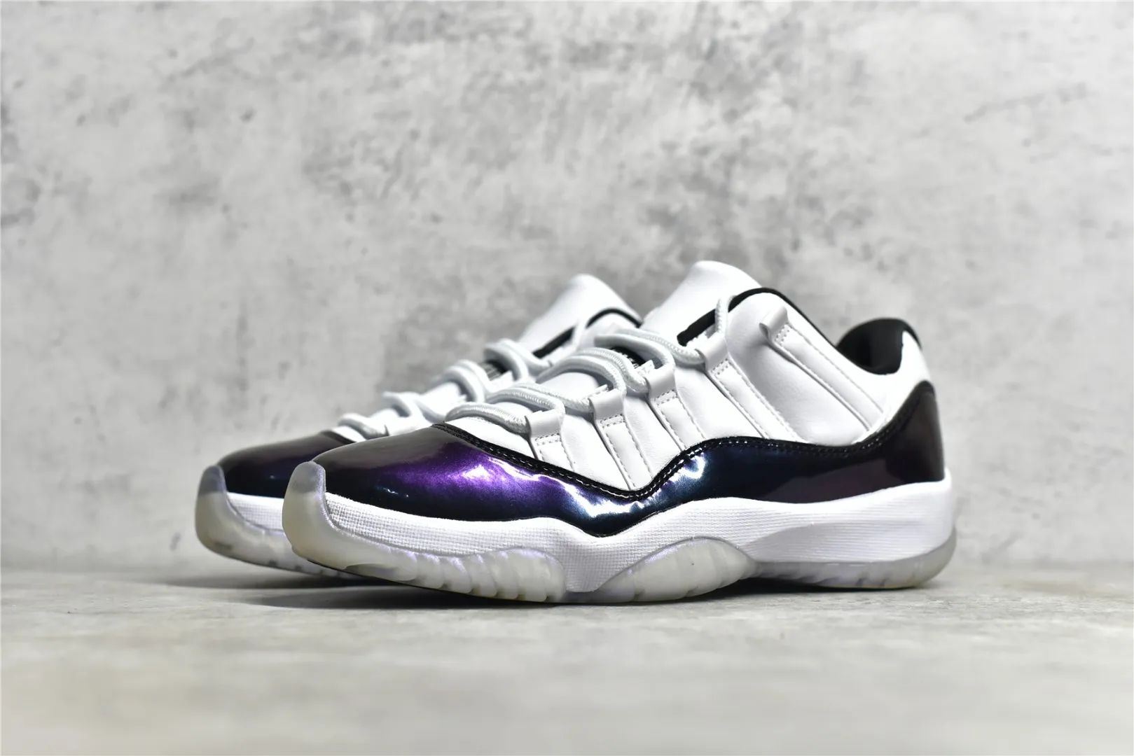 Nike Air Jordan 11 – White Black Purple – Authentic Carbon Fiber Edition with High Quality Replica Design Youthful 1093
