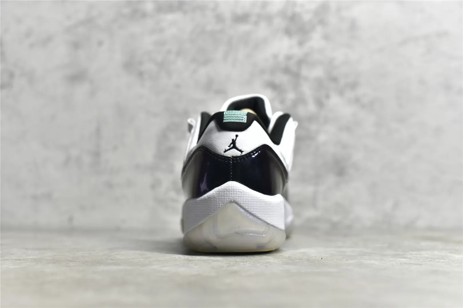 Nike Air Jordan 11 – White Black Purple – Authentic Carbon Fiber Edition with High Quality Replica Design Youthful 1093