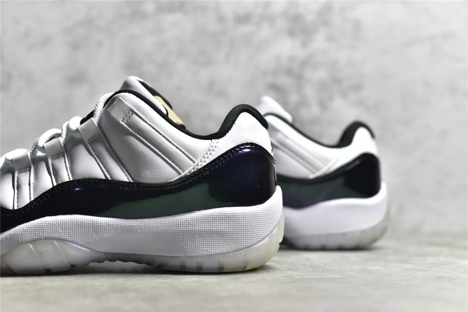 Nike Air Jordan 11 – White Black Purple – Authentic Carbon Fiber Edition with High Quality Replica Design Youthful 1093