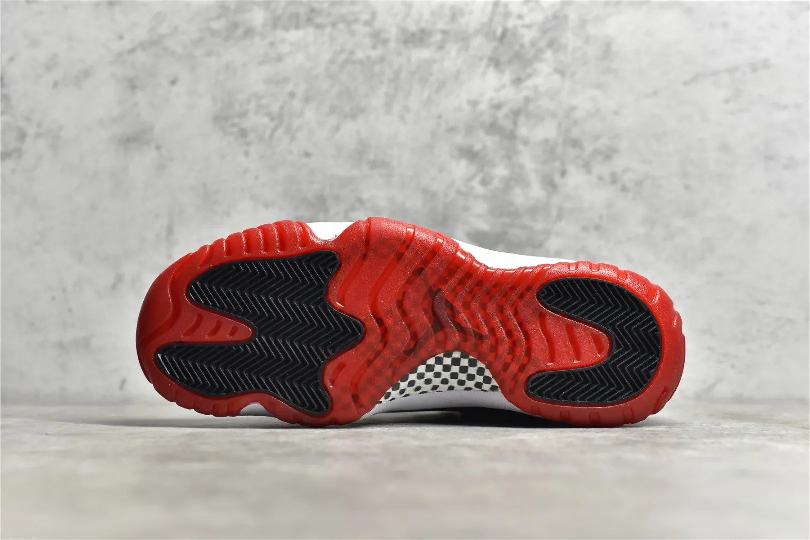 Nike Air Jordan 11 Bred – Authentic Carbon Fiber Edition – Black Red White – High Quality Replica Basketball Shoes Affordable 1096