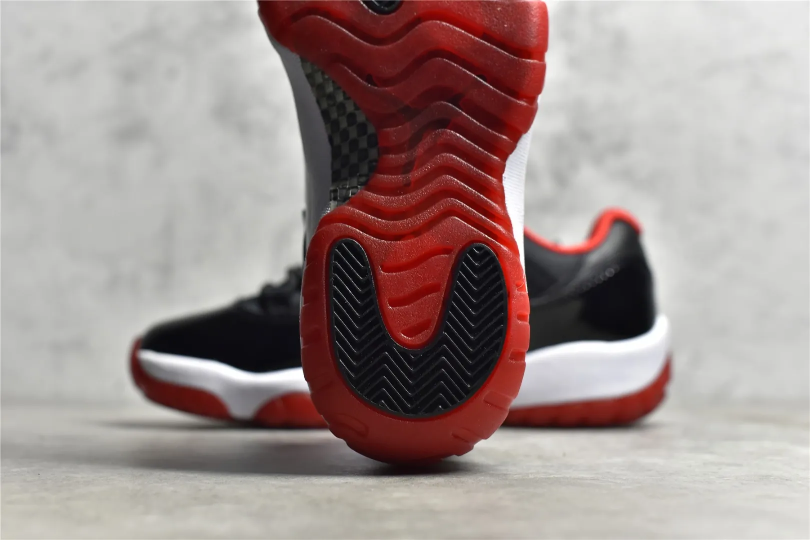 Nike Air Jordan 11 Bred – True Carbon Fiber Edition – Low Top Rep Shoes with High Quality Replica Design SmartChoice 1088