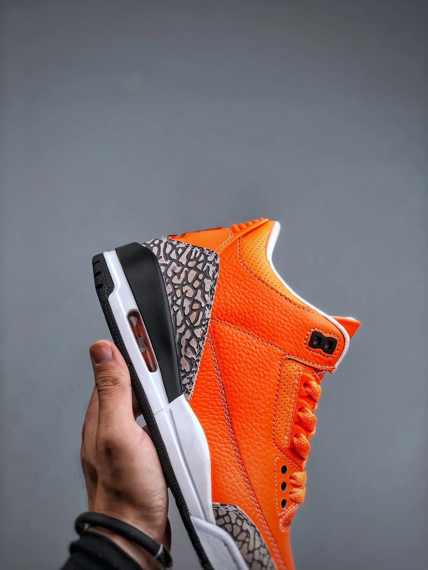 TechFriendly Nike Air Jordan 3 Retro ‘Sun Orange Grey’ – Men’s Basketball Shoes, Mid-Top, Retro Style, Replica Sneakers, Sizes 40-47.5 (Half Sizes 1184