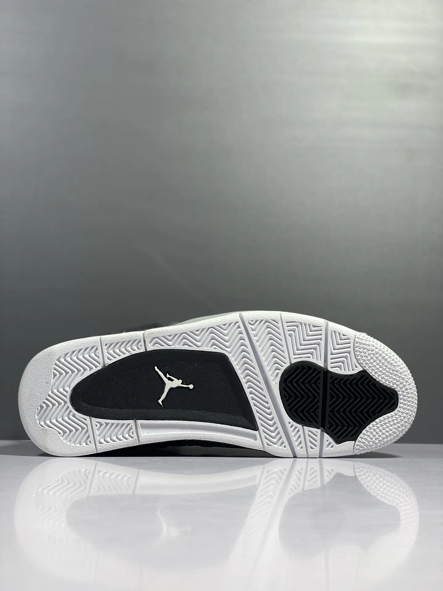 Nike Air Jordan 4 Retro ‘Black Fear’ – Men’s Basketball Shoes – Black White – High Quality Rep Shoes in Various Sizes SportInspired 1156