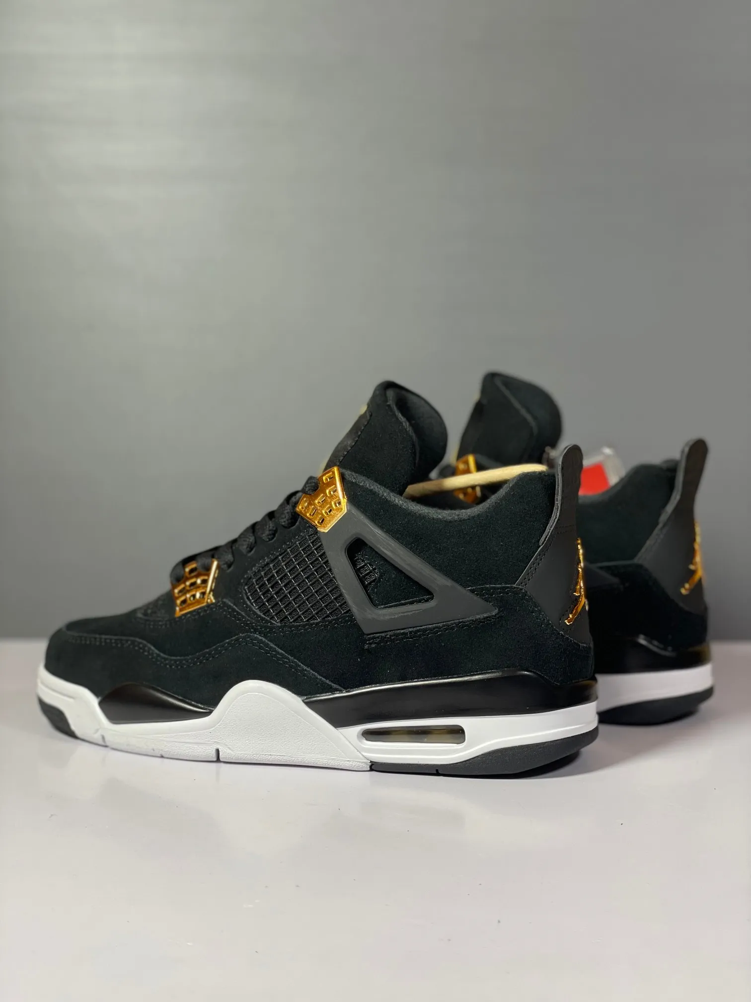 Nike Air Jordan 4 Retro Black Gold Royal Edition – Men’s Basketball Shoes with High Quality Rep Design Elegant 1144