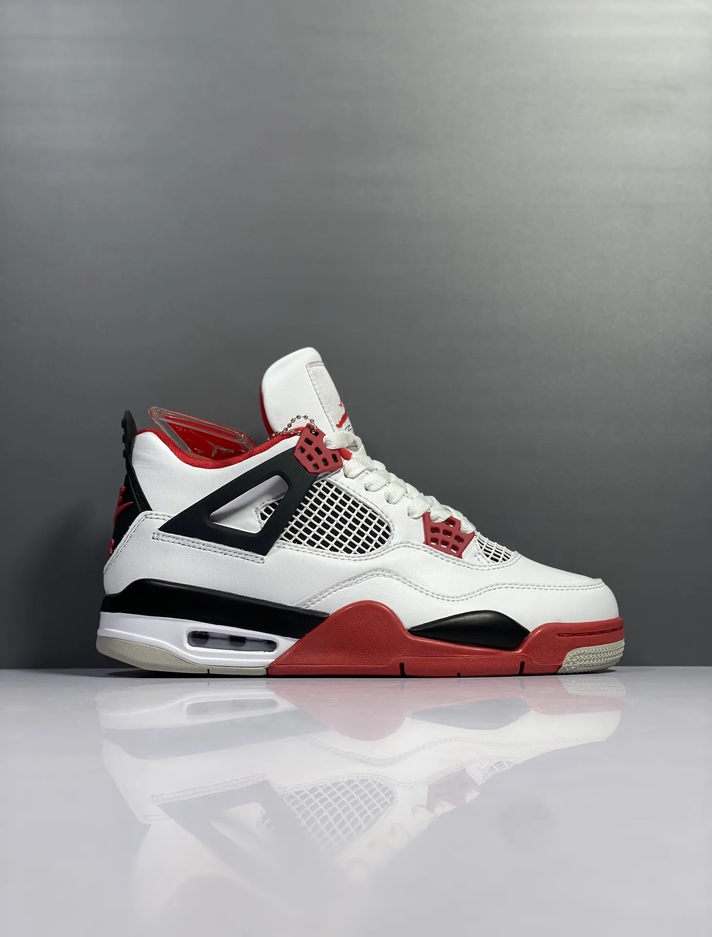 Nike Air Jordan 4 Retro ‘Fire Red’ – White Red Black – High Quality Rep Shoes – Authentic Replica Sneakers WrinkleFree 1160