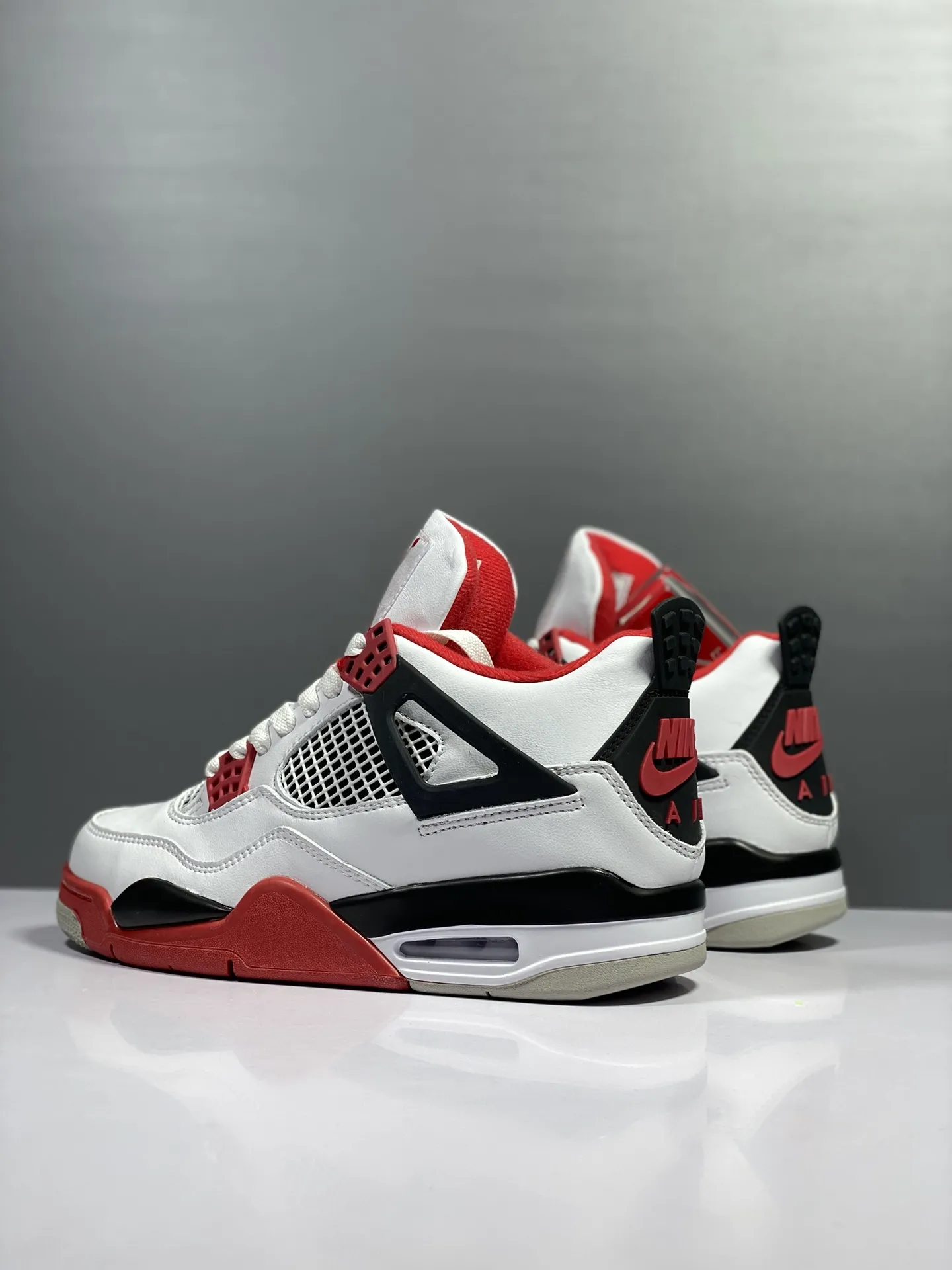 Nike Air Jordan 4 Retro ‘Fire Red’ – White Red Black – High Quality Rep Shoes – Authentic Replica Sneakers WrinkleFree 1160