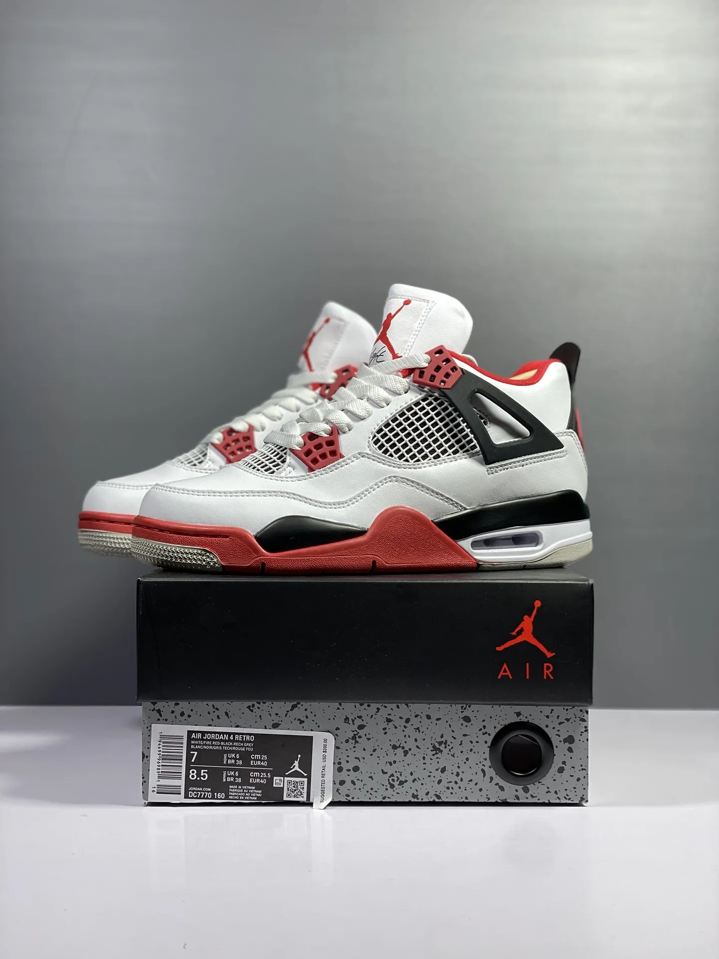 Nike Air Jordan 4 Retro ‘Fire Red’ – White Red Black – High Quality Rep Shoes – Authentic Replica Sneakers WrinkleFree 1160