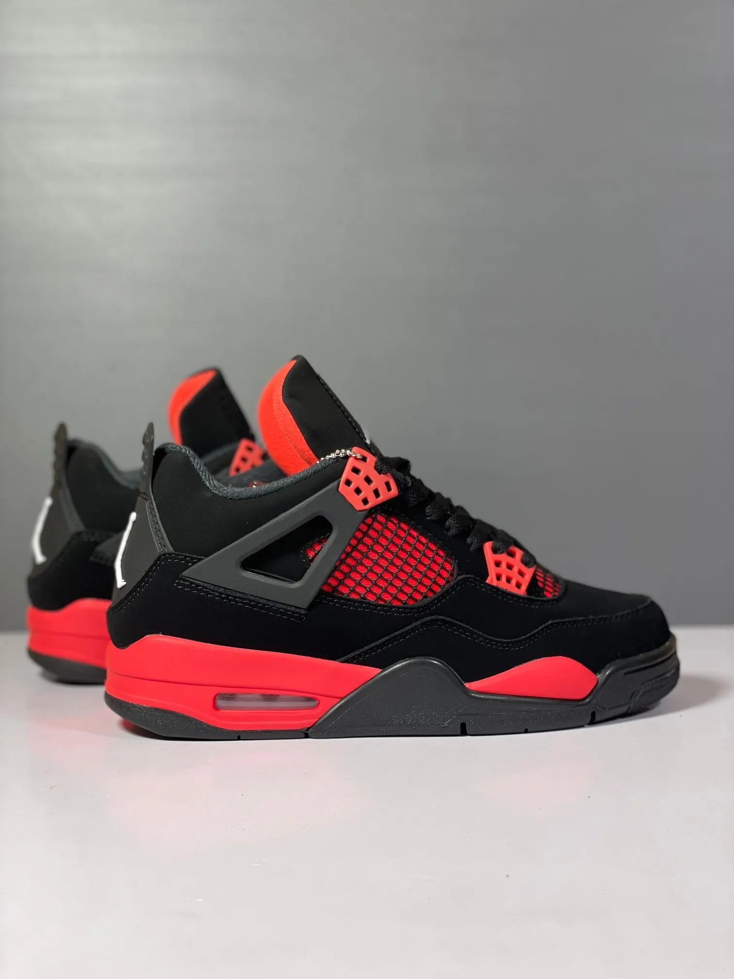 Nike Air Jordan 4 Retro ‘Red Thunder’ – Black Red – Authentic Style with High Quality Rep Shoes Design Neat 1145