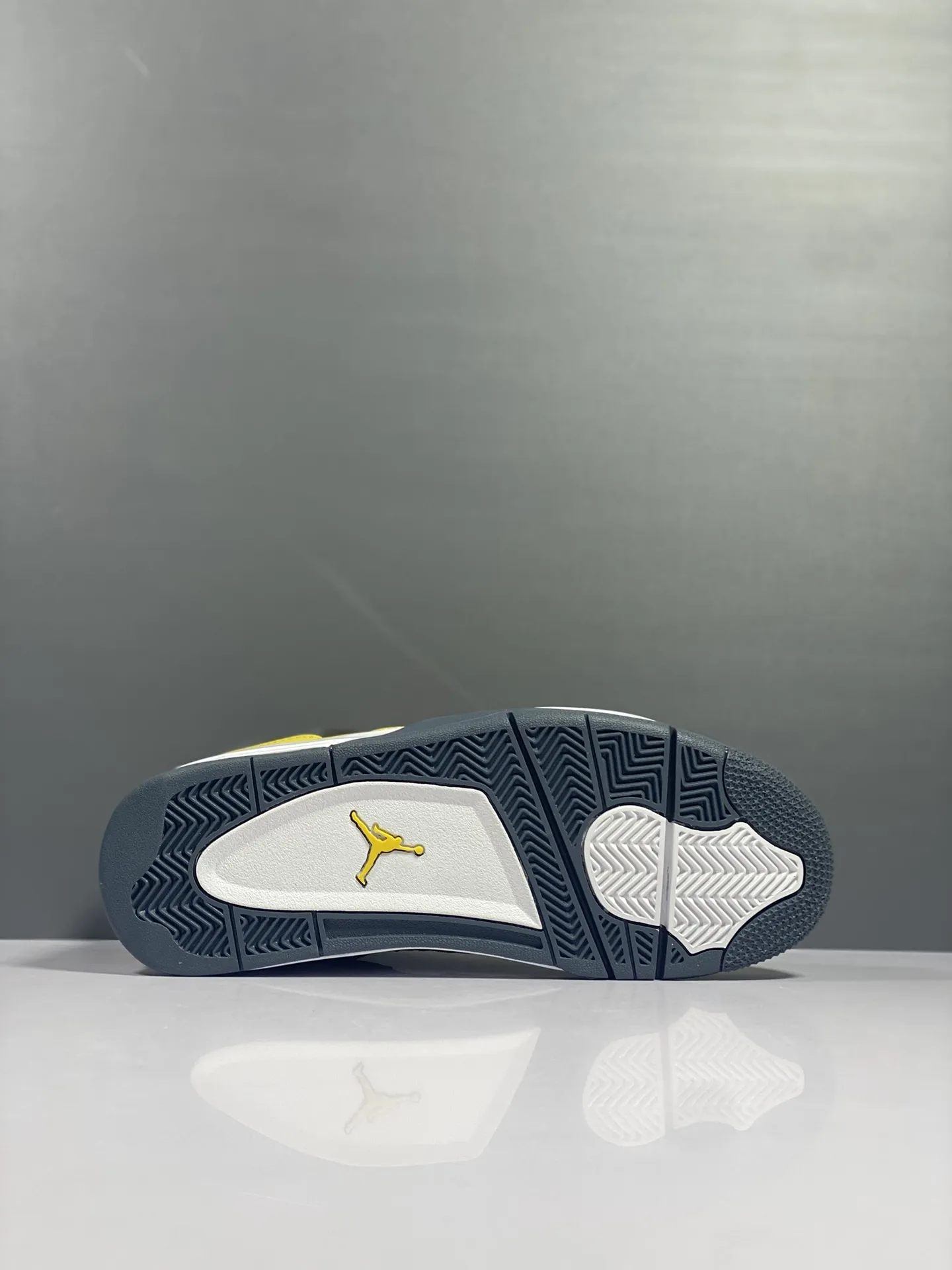 FreshLook Nike Air Jordan 4 Retro ‘White Orange’ – Lightning Yellow Colorway – High Quality Rep Shoes 1167