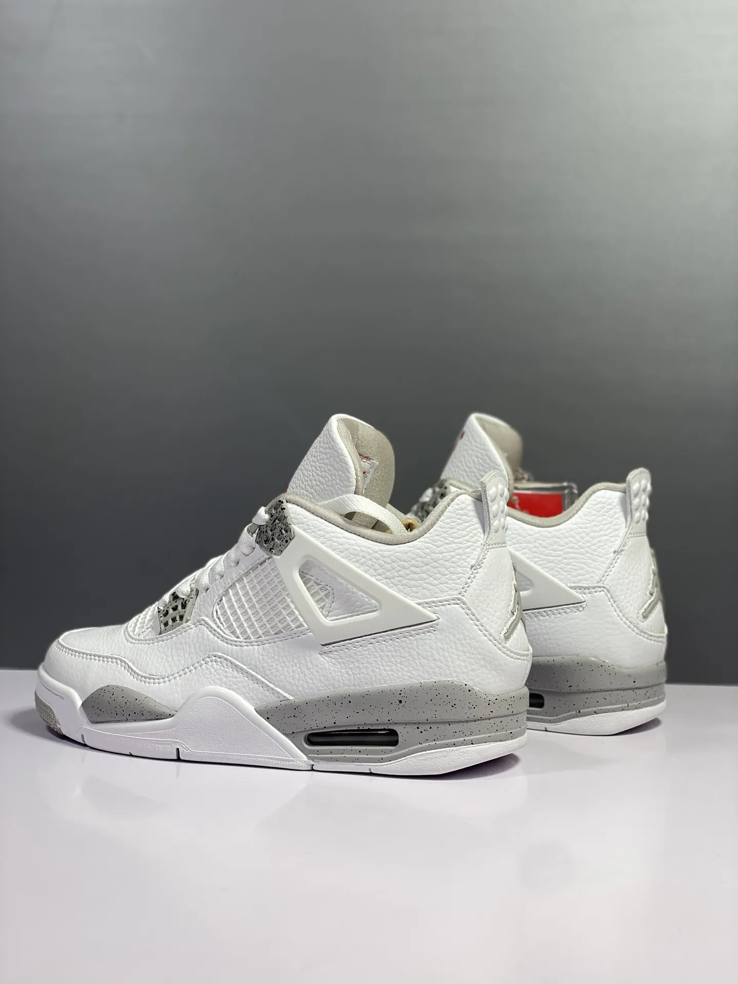 Vibrant Nike Air Jordan 4 Retro White Oreo – CT8527-100 – Men’s Basketball Shoes with High Quality Rep Shoes Design 1172