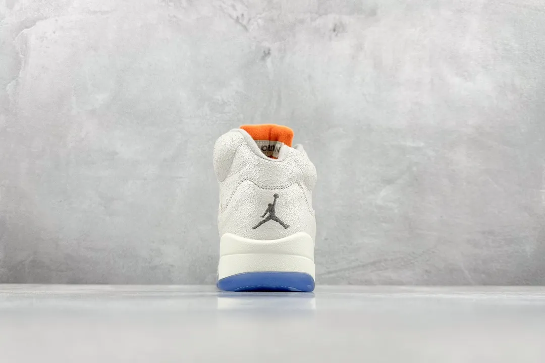 ZeroBulk Nike Air Jordan 5 Retro Light Grey High-Top Sneakers – High Quality Replica Shoes, Style: FD9222- 1123