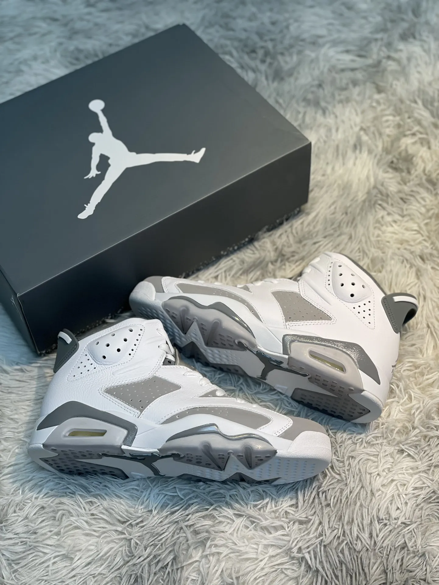 Minimalist Nike Air Jordan 6 Retro ‘Cool Grey’ High-Top Basketball Shoes – Grey White – High Quality Replica Shoes & Nike Replica 1105