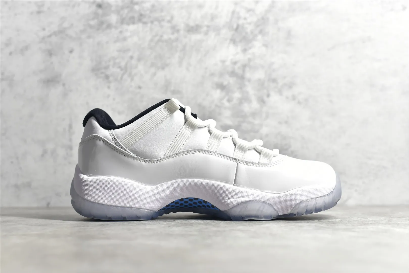 Nike Air Jordan AJ11 Low – White Blue – Authentic Carbon Fiber Edition with High Quality Replica Design Popular 1100