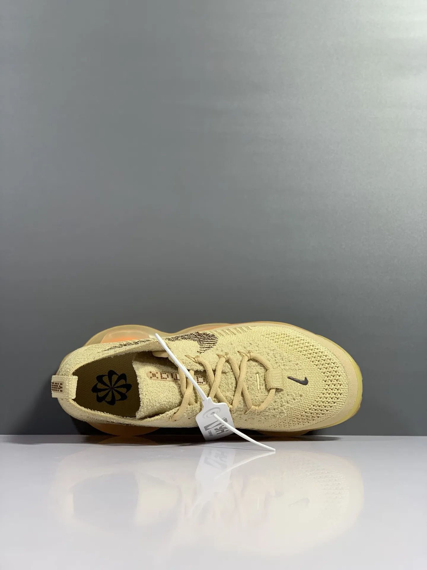 Nike Air Max Scorpion Flyknit Beige Low Top –  Rep Shoes & Replica Sneakers Breathable 1373