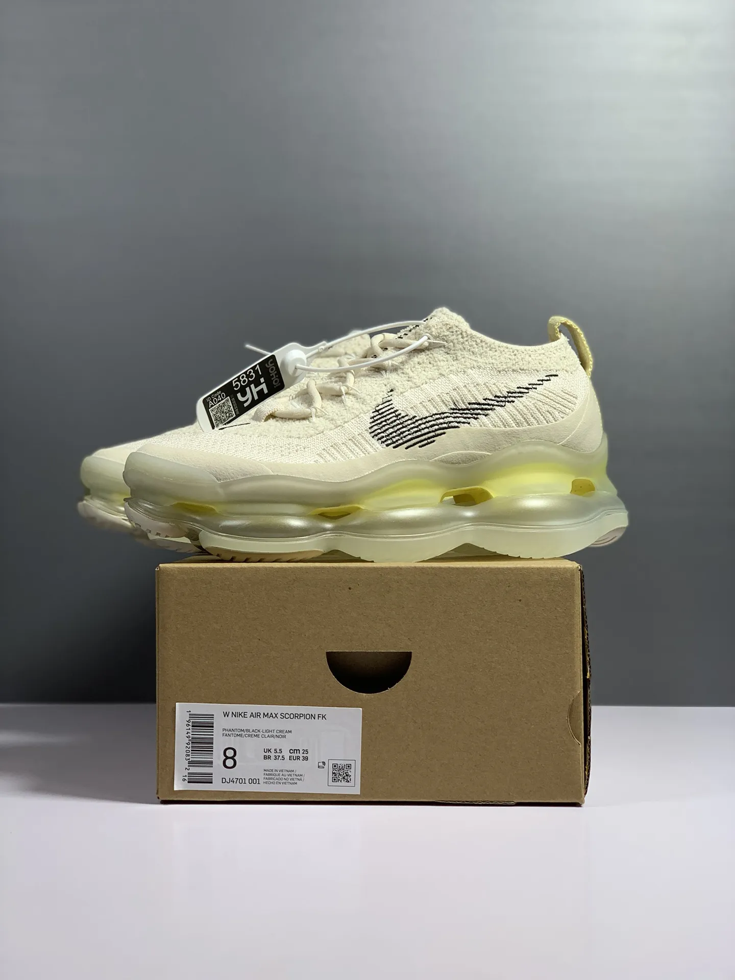 Chic Nike Air Max Scorpion Flyknit Cream White Low –  Rep Shoes & Replica Sneakers 1375