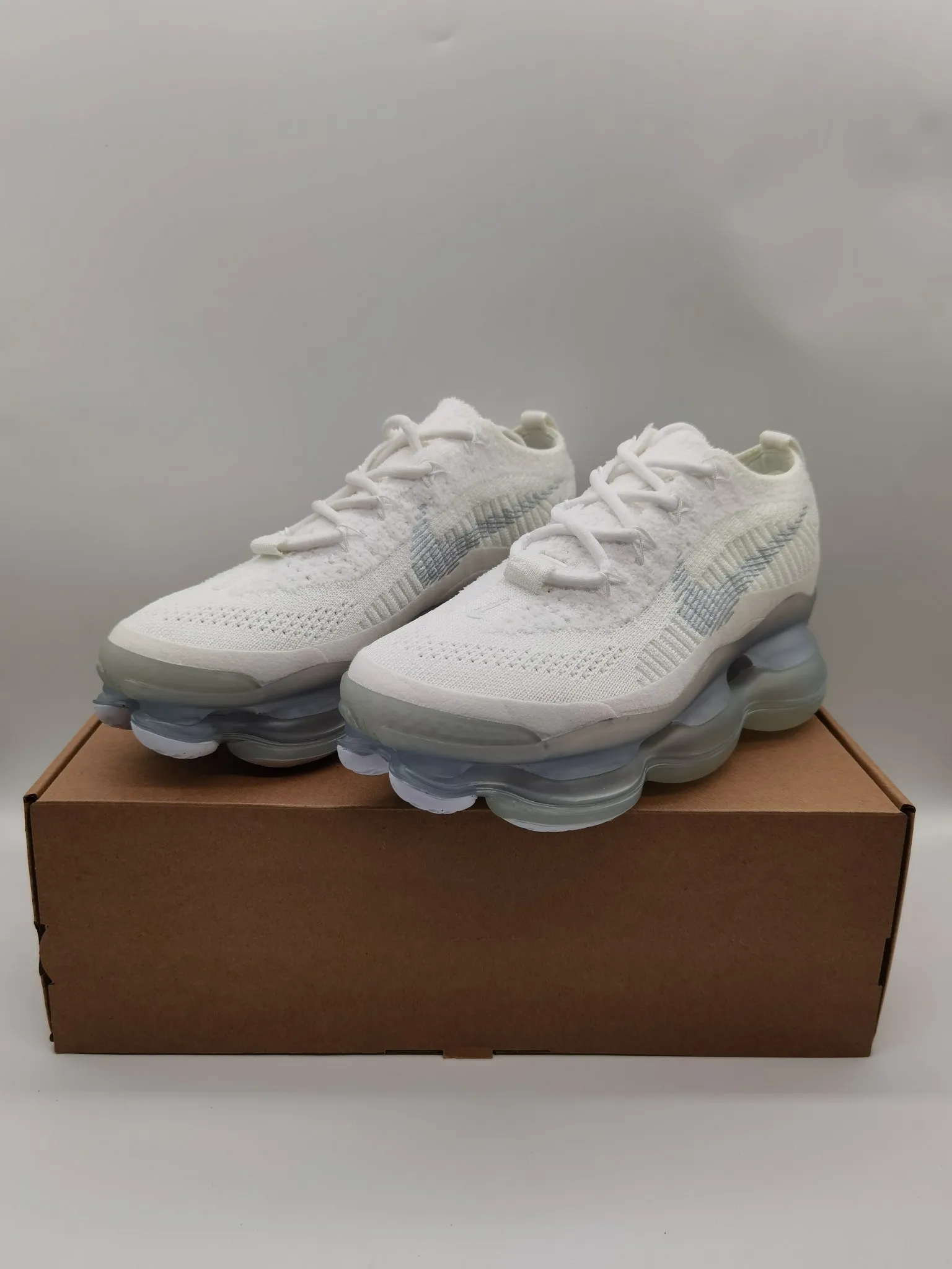 Breathable Nike Air Max Scorpion Flyknit White Lowtop –  Rep Shoes & Replica Sneakers 1418