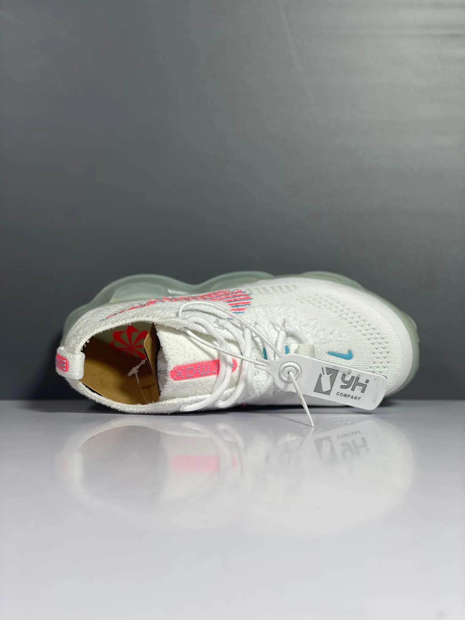 Nike Air Max Scorpion Running Shoes White Red –  Rep Shoes & Replica Sneakers Durable 1410
