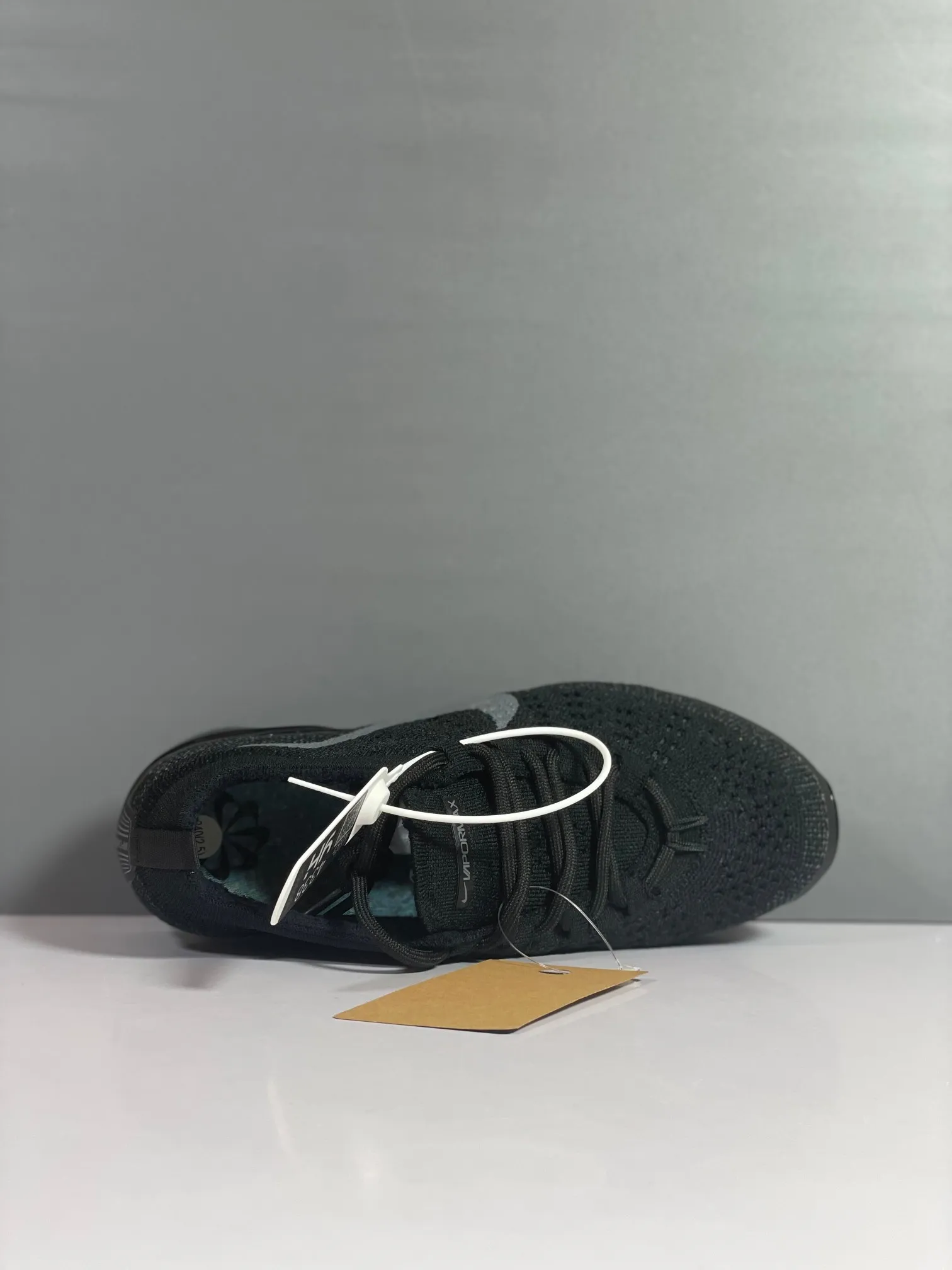 Nike Air VaporMax Flyknit Black Low Top –  Replica Sneakers Thermal 1351