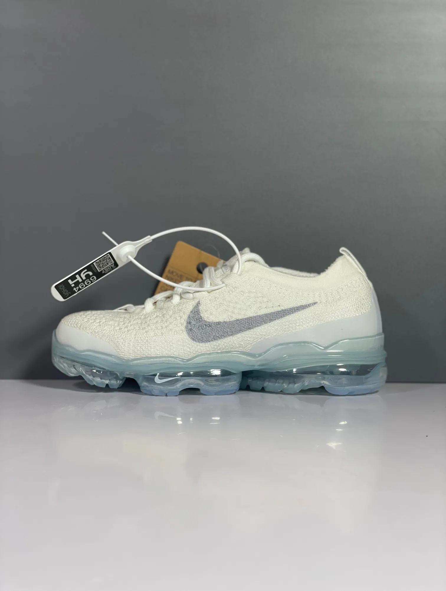 Nike Air VaporMax Flyknit DV6840 White Low Top –  Rep Shoes & Replica Sneakers Fashionable 1350