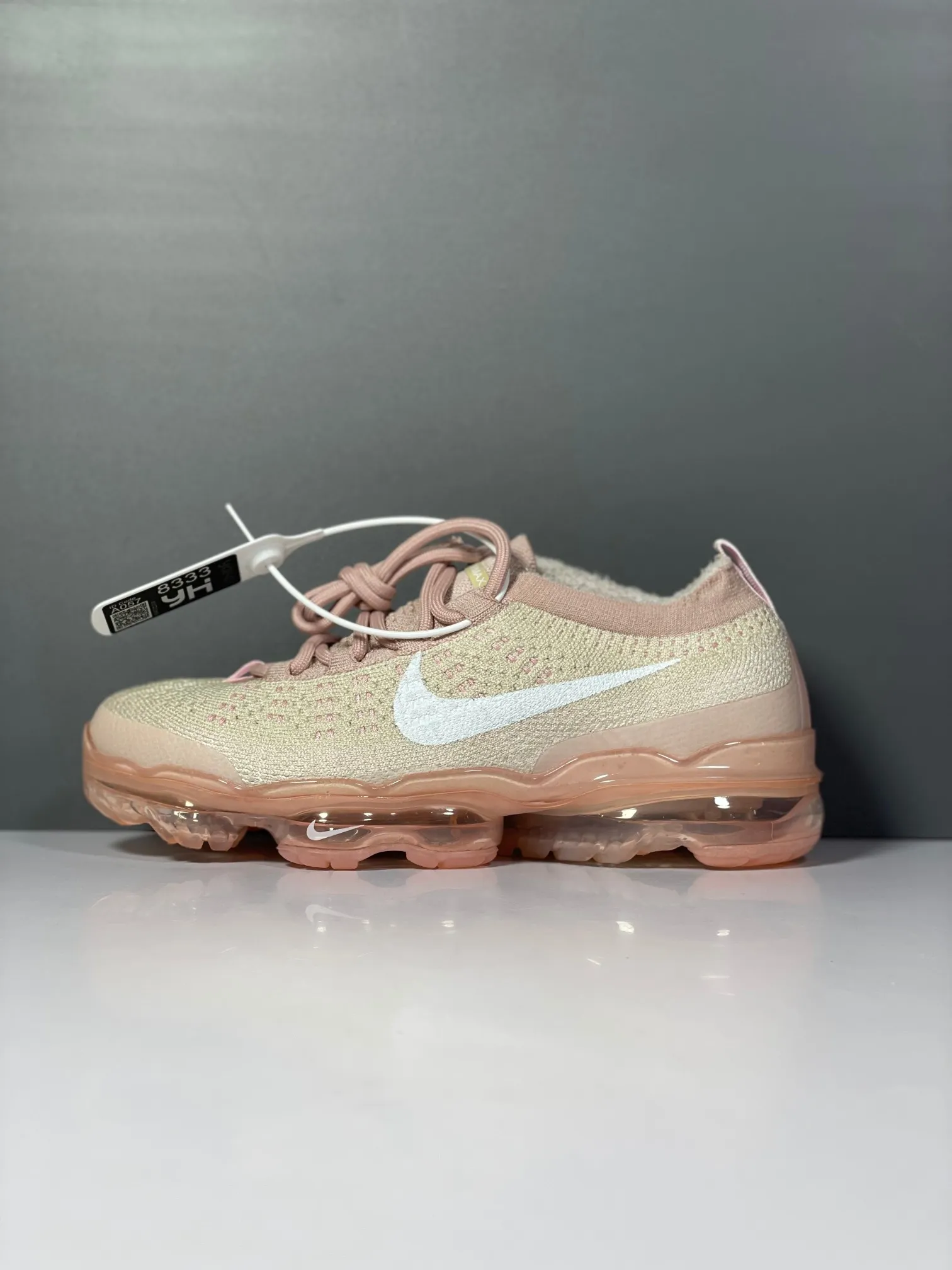 Stylish Nike Air VaporMax Flyknit Pink Beige Low –  Rep Shoes & Replica Sneakers 1354