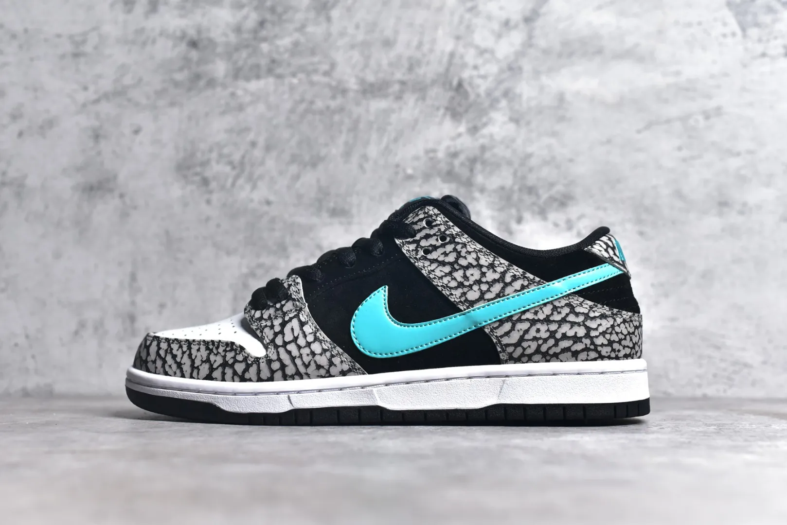 Nike Dunk Low Black Crackle Print Rep Shoes – Replica Nikes HighQuality 1590