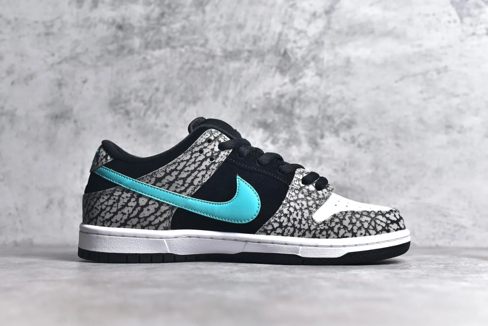 Nike Dunk Low Black Crackle Print Rep Shoes – Replica Nikes HighQuality 1590