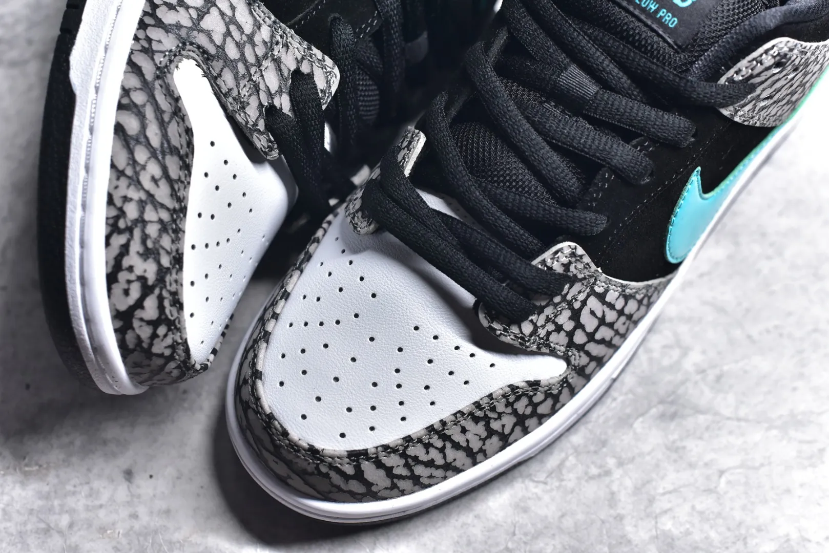 Nike Dunk Low Black Crackle Print Rep Shoes – Replica Nikes HighQuality 1590