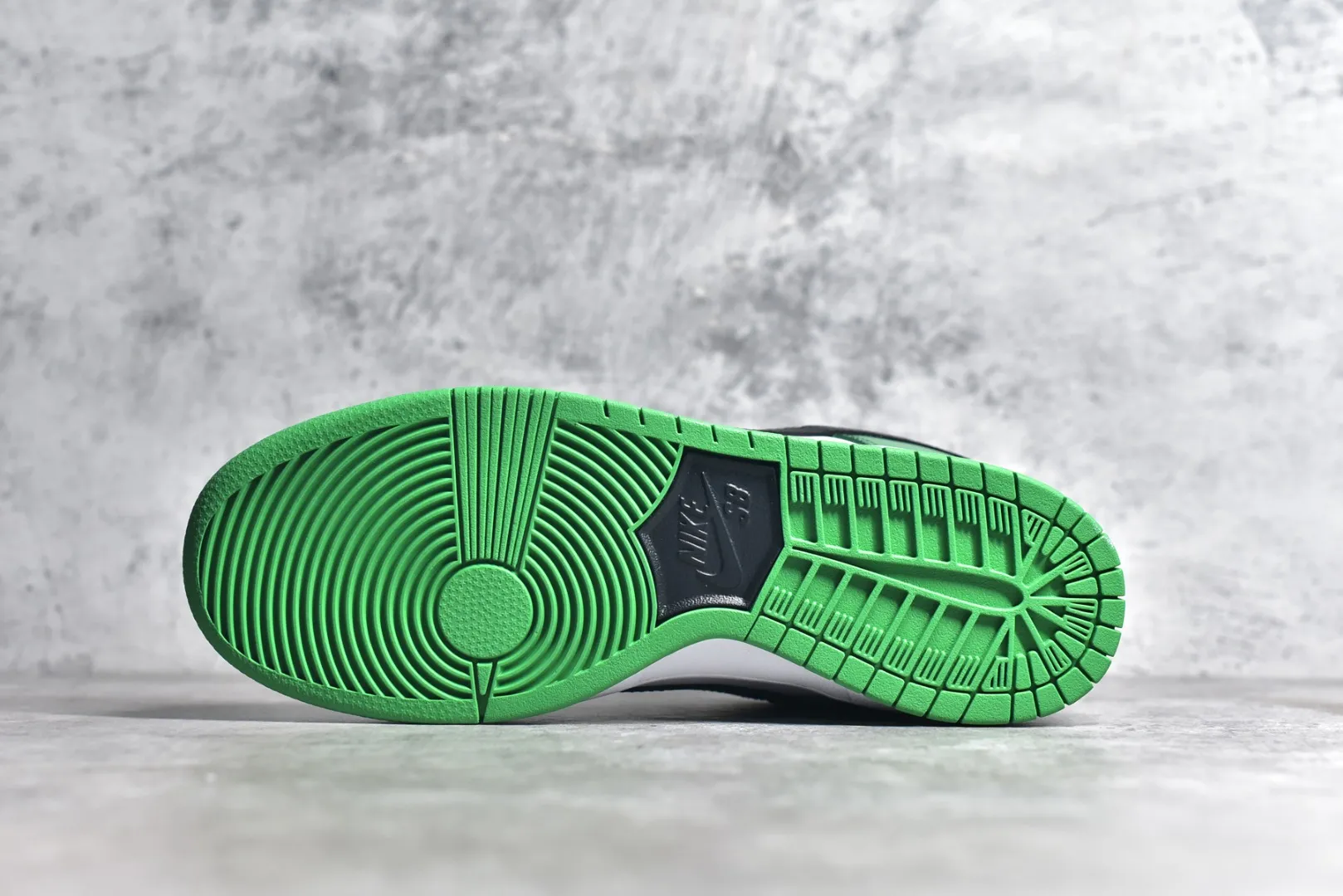 Nike Dunk Low Black Green Toe Rep Shoes Replica Sneakers Chic 1609