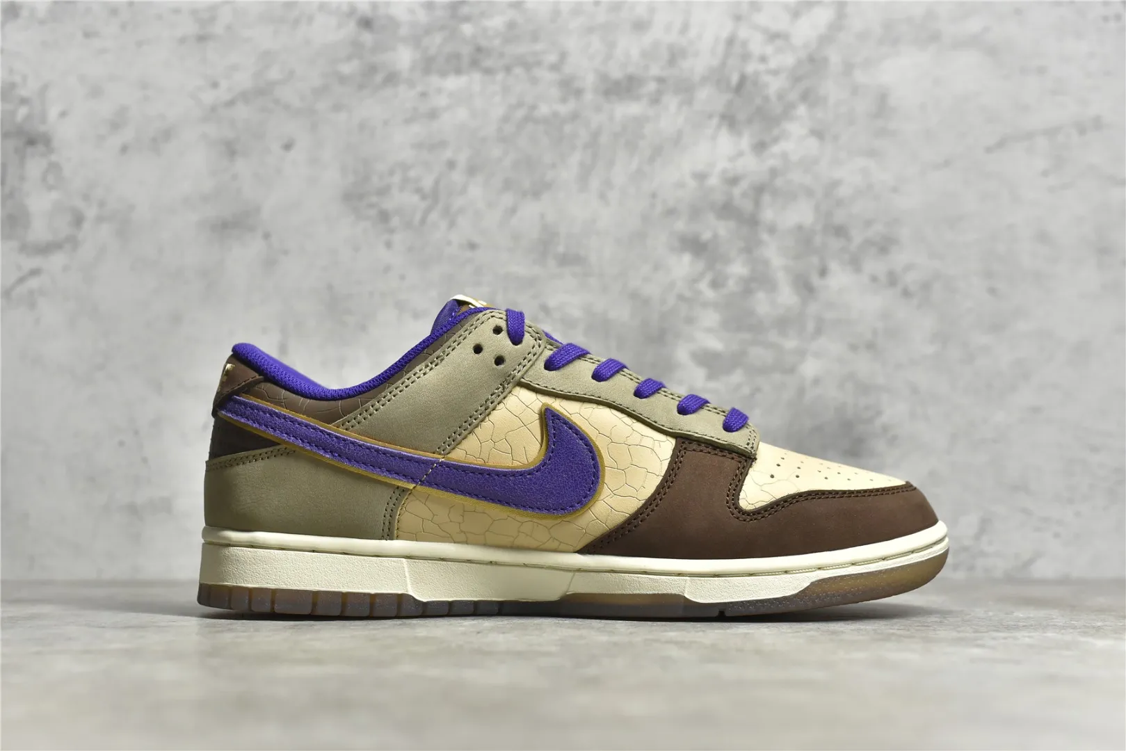 Nike Dunk Low Brown Demon Style – Replica Nikes & Fake Nike Shoes SoftTouch 1620