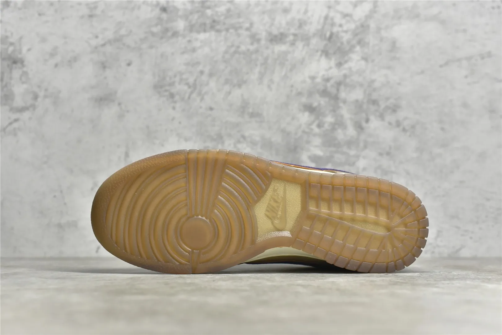 Nike Dunk Low Brown Demon Style – Replica Nikes & Fake Nike Shoes SoftTouch 1620