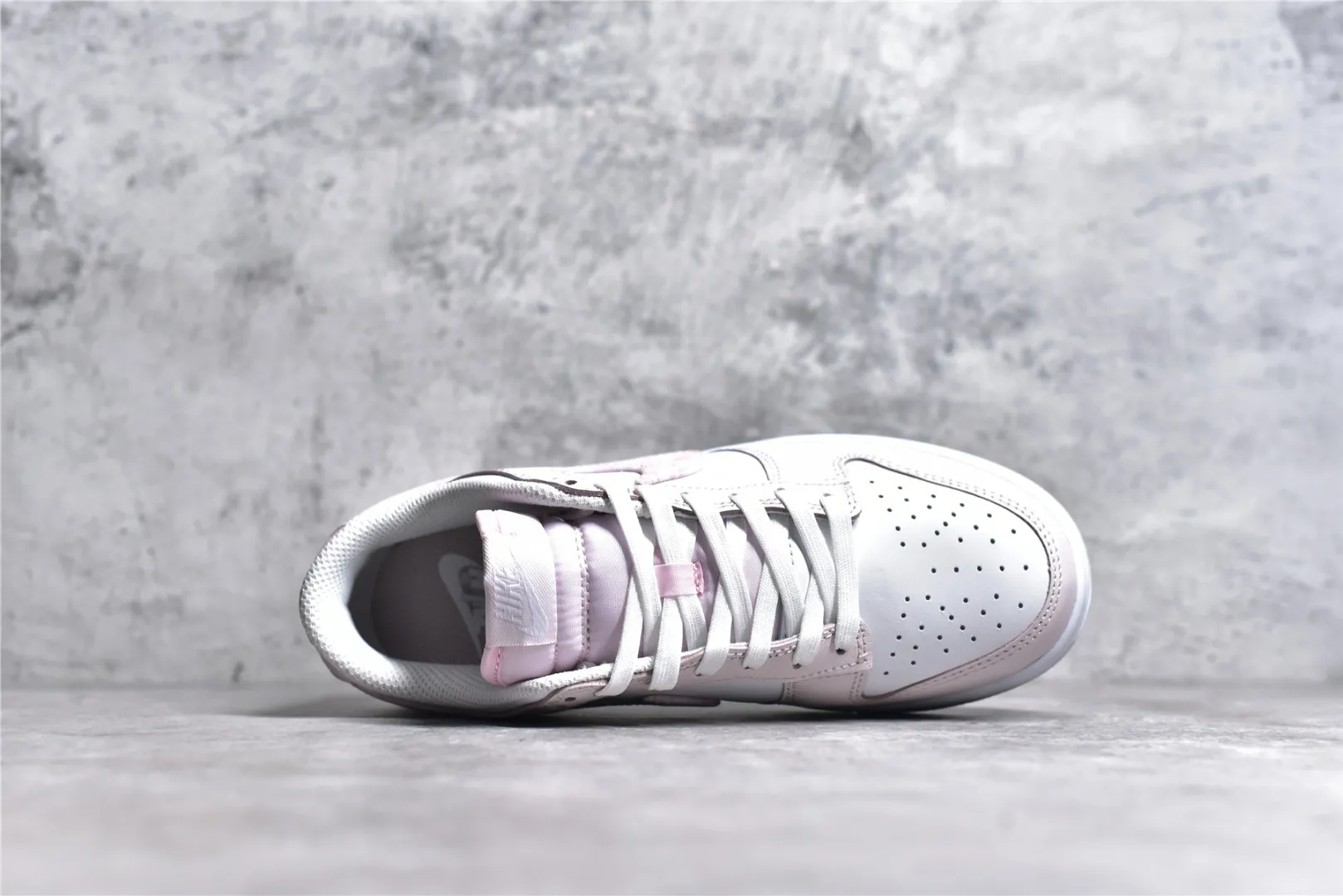 Sleek Nike Dunk Low Pink Paisley Cherry Blossom – Rep Shoes & Replica Nikes 1667