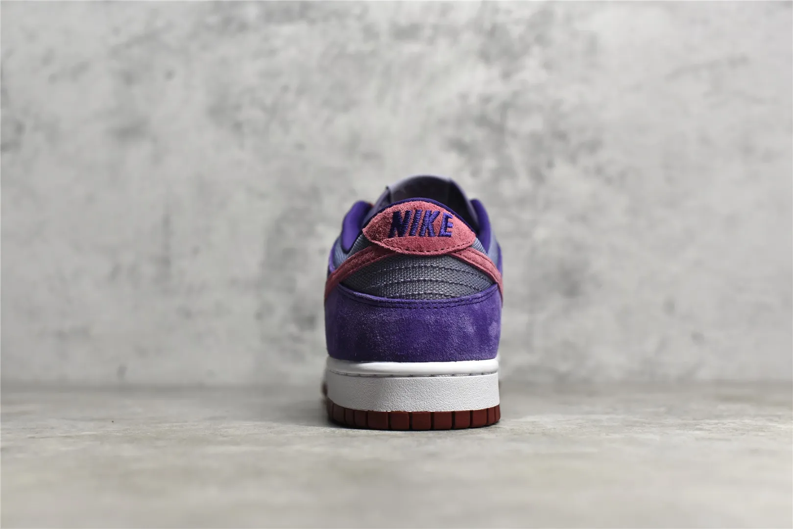 Modern Nike Dunk Low Plum Purple Replica Nikes Sneakers 1606