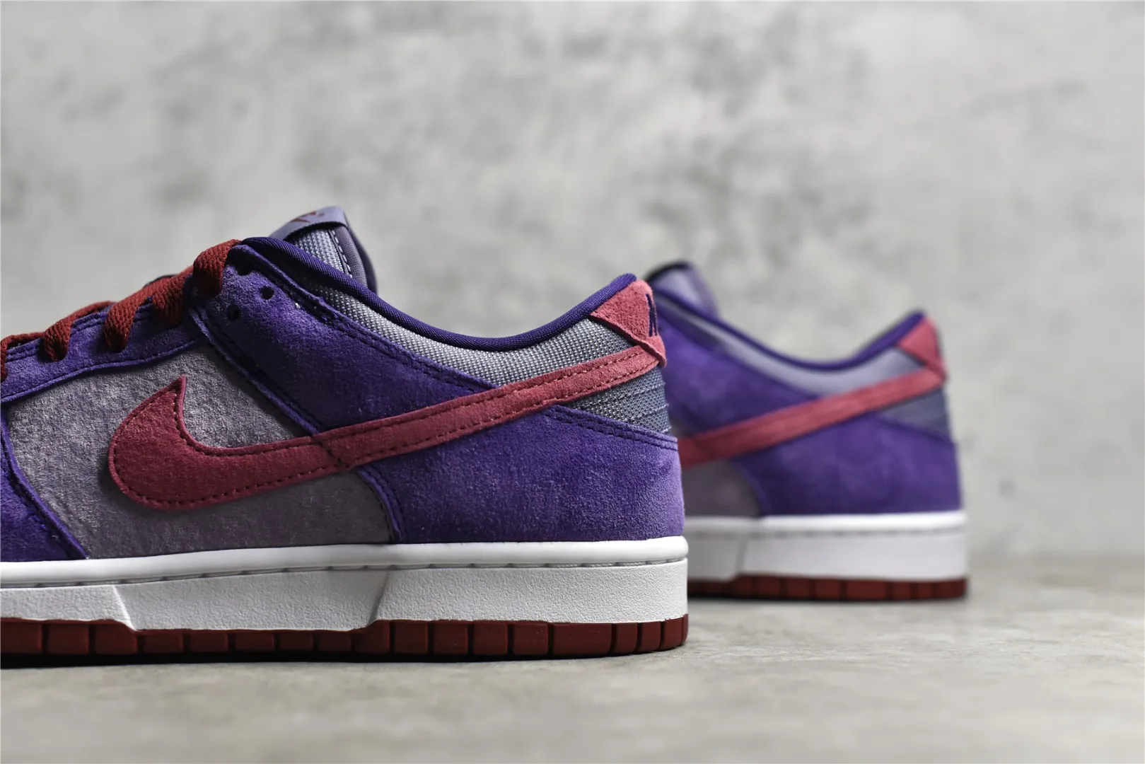 Modern Nike Dunk Low Plum Purple Replica Nikes Sneakers 1606
