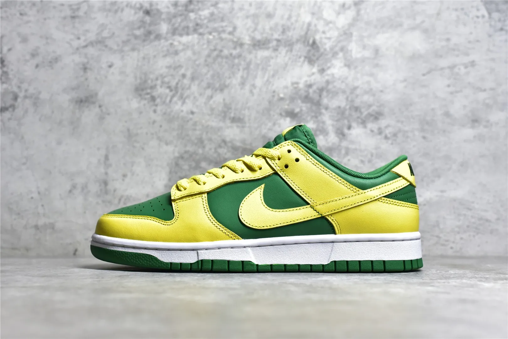 Nike Dunk Low Retro BTTYS Yellow Green – Replica Nikes & Fake Nike Shoes Modern 1623