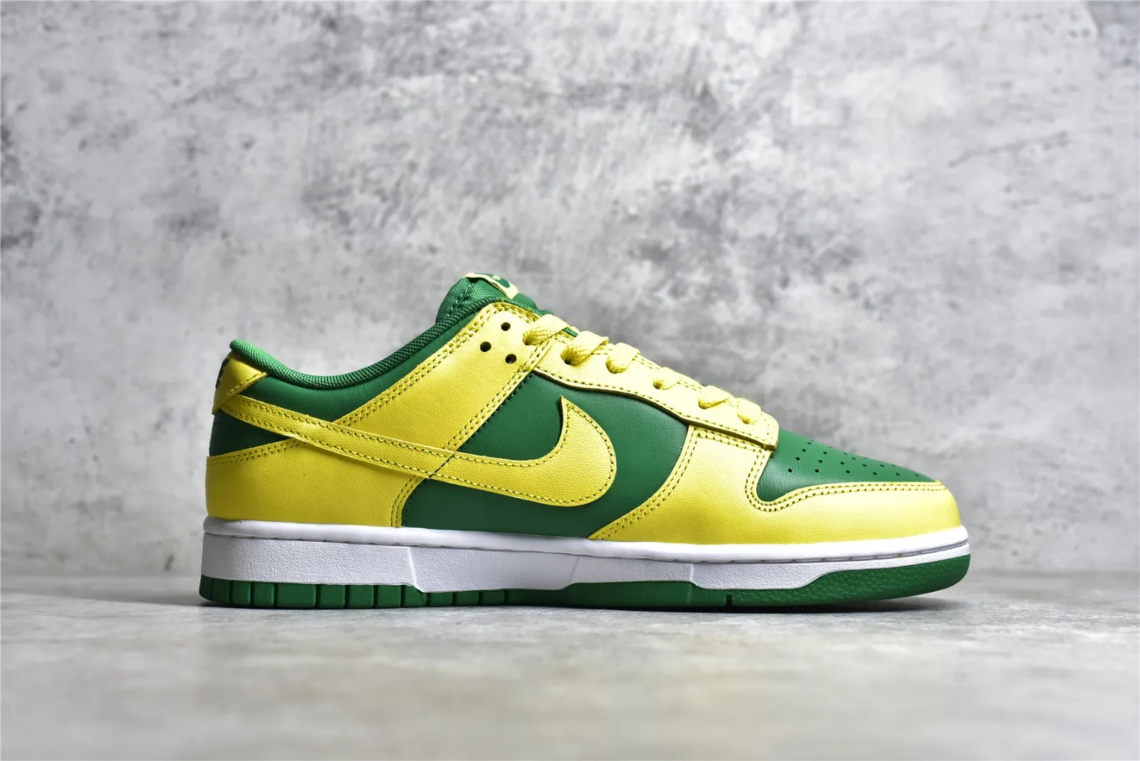 Nike Dunk Low Retro BTTYS Yellow Green – Replica Nikes & Fake Nike Shoes Modern 1623