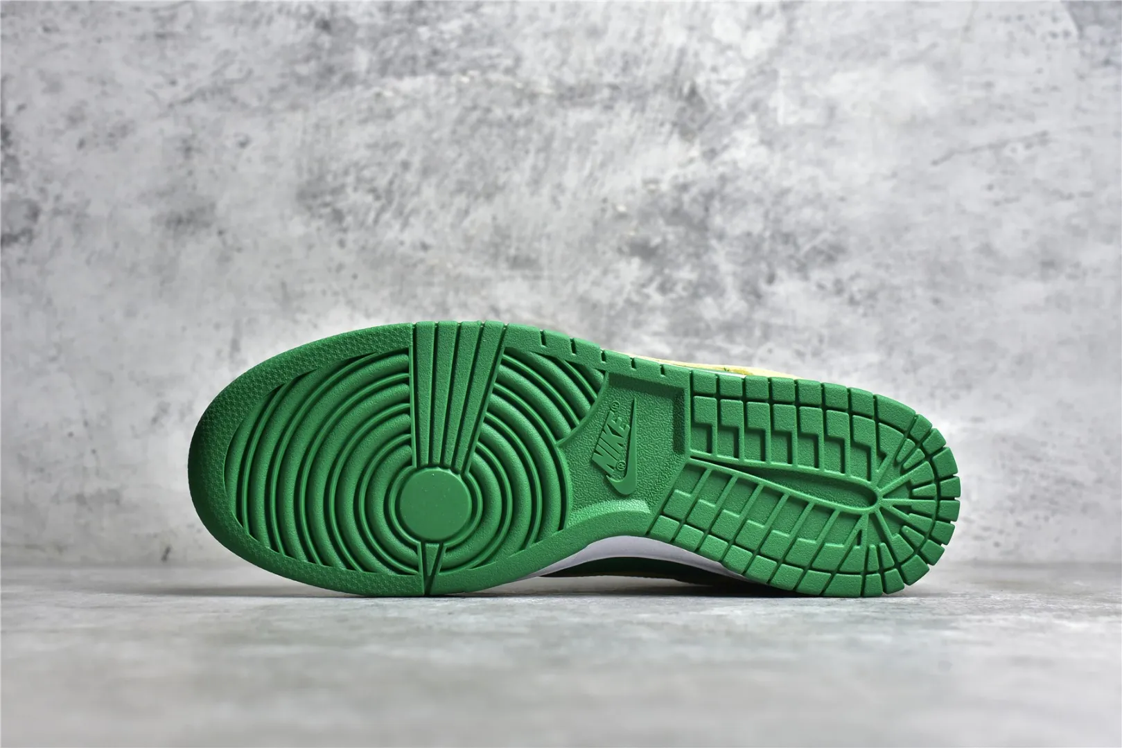 Nike Dunk Low Retro BTTYS Yellow Green – Replica Nikes & Fake Nike Shoes Modern 1623