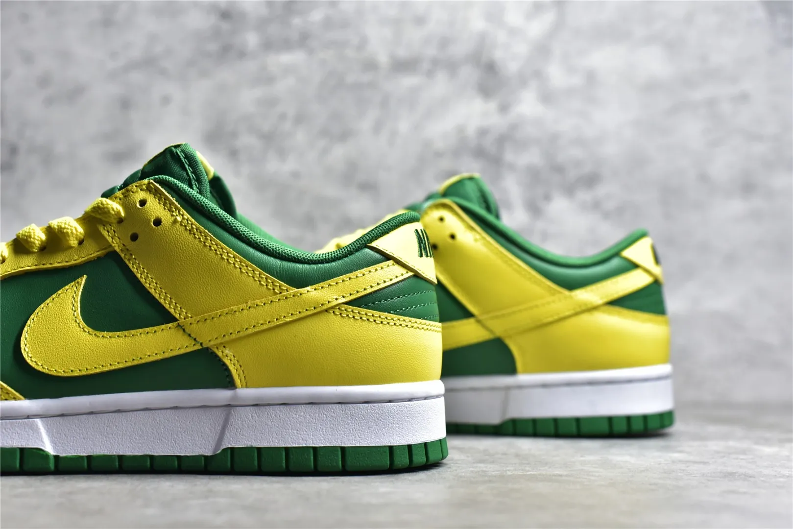Nike Dunk Low Retro BTTYS Yellow Green – Replica Nikes & Fake Nike Shoes Modern 1623