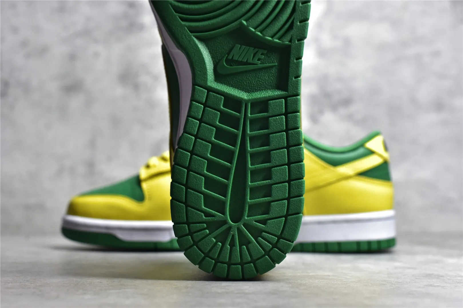 Nike Dunk Low Retro BTTYS Yellow Green – Replica Nikes & Fake Nike Shoes Modern 1623