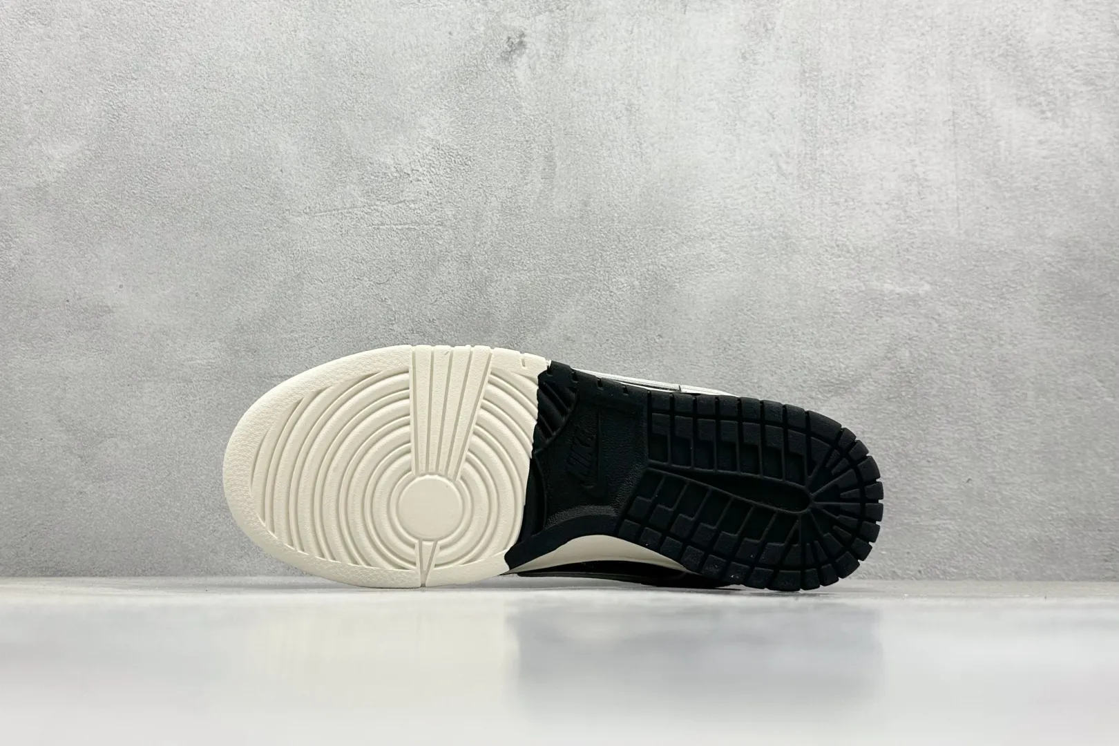 Breathable Nike Dunk Low Retro Stussy Black White – Replica Nikes & Rep Shoes Collection 1631