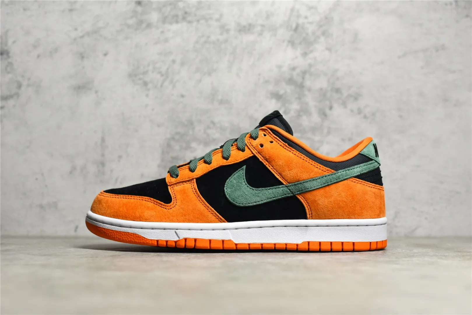 SportInspired Nike Dunk Low SP Ceramic Black Orange –  Replica Nikes & Rep Shoes Collection 1627