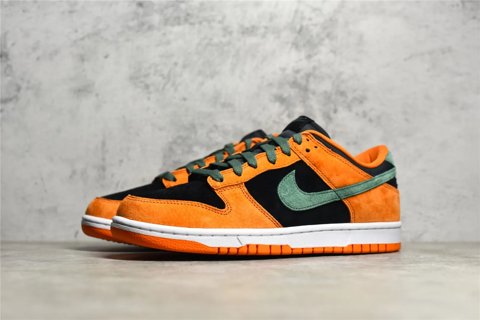 SportInspired Nike Dunk Low SP Ceramic Black Orange –  Replica Nikes & Rep Shoes Collection 1627