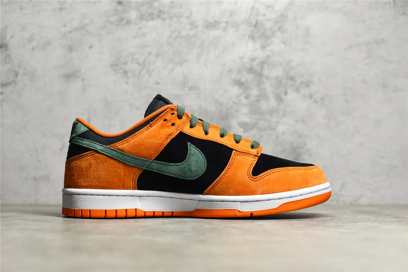 SportInspired Nike Dunk Low SP Ceramic Black Orange –  Replica Nikes & Rep Shoes Collection 1627