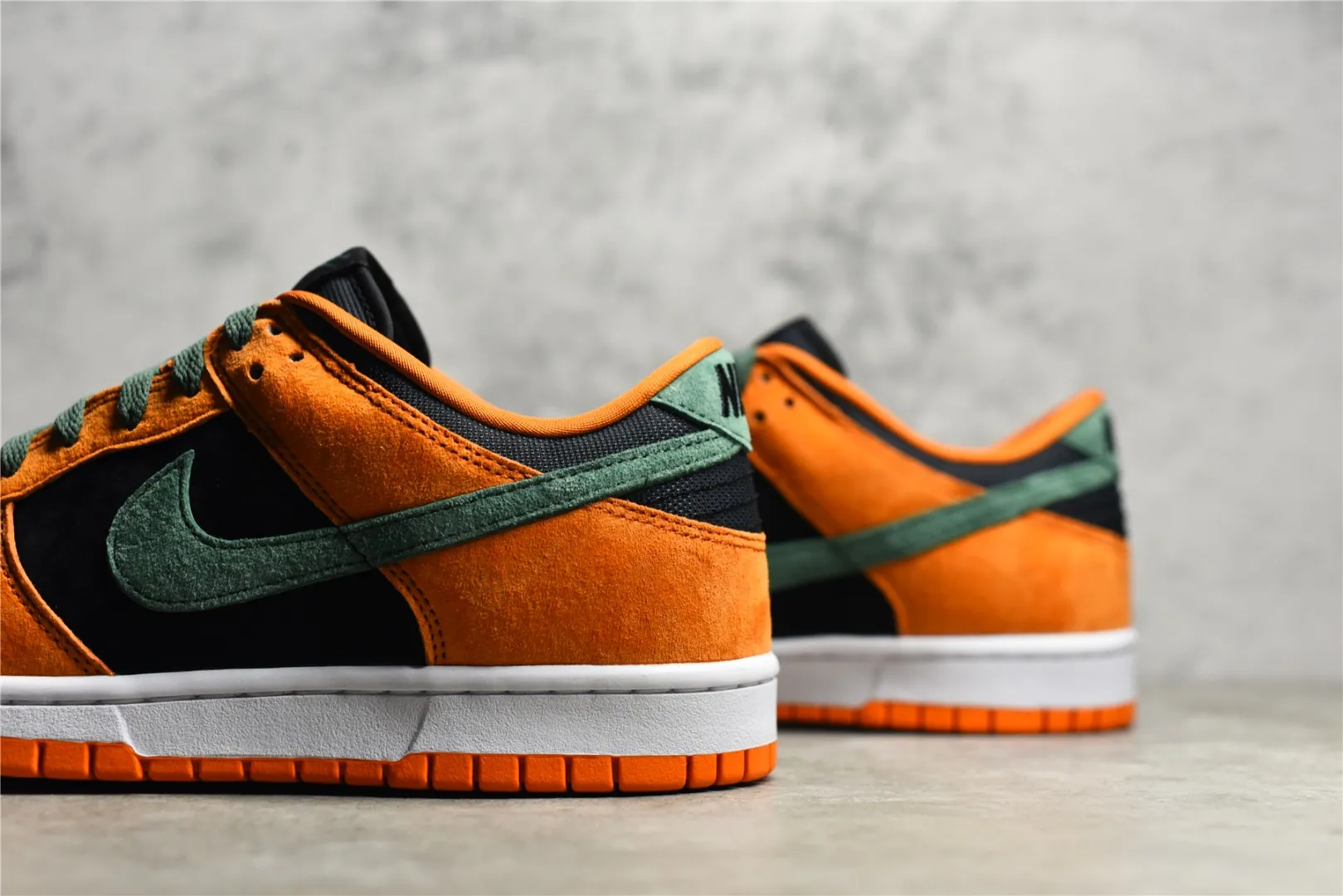 SportInspired Nike Dunk Low SP Ceramic Black Orange –  Replica Nikes & Rep Shoes Collection 1627