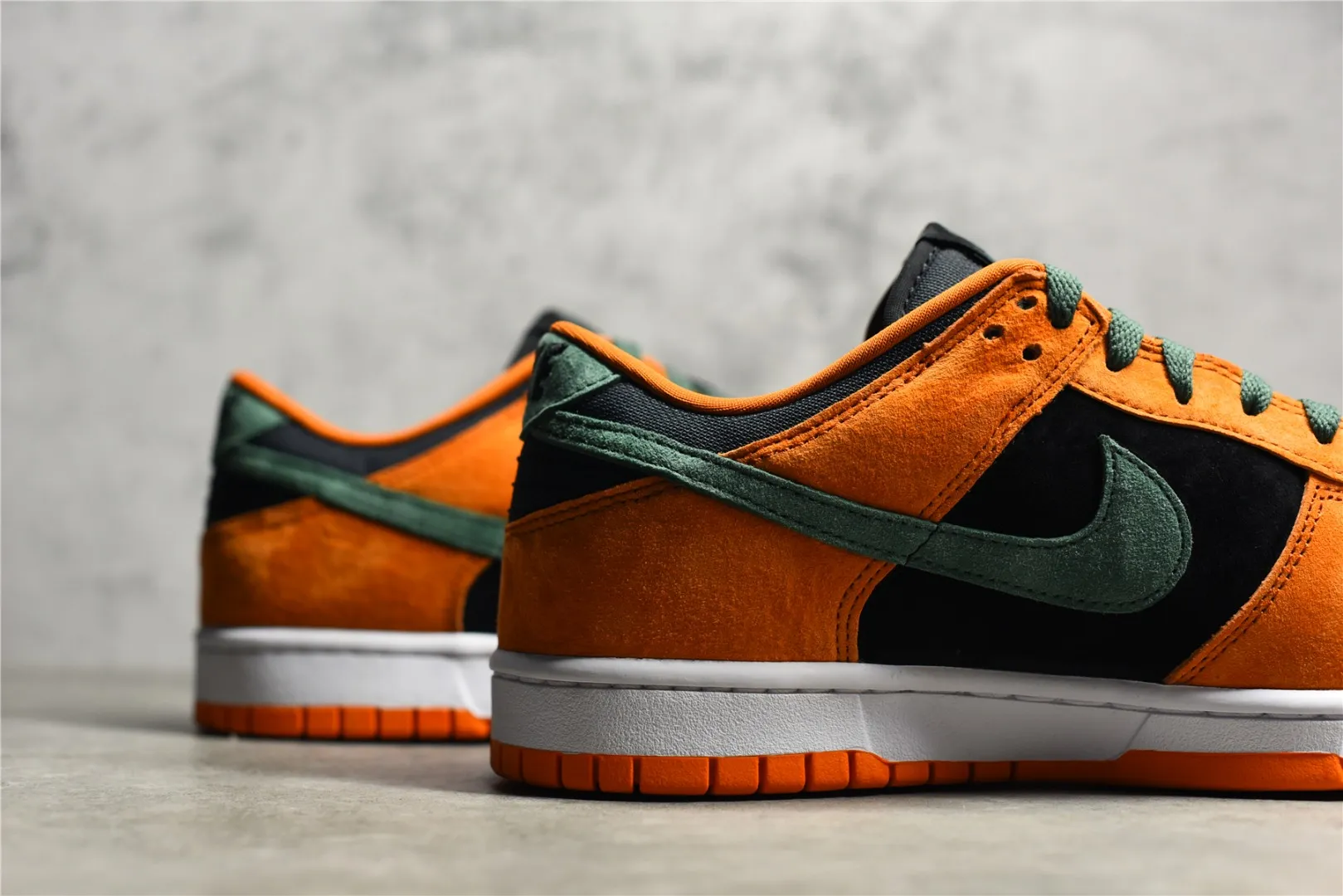SportInspired Nike Dunk Low SP Ceramic Black Orange –  Replica Nikes & Rep Shoes Collection 1627