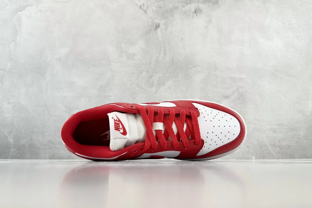 ZipUp Nike Dunk Low SP University Red White –  Rep Shoes & Replica Nikes 1659