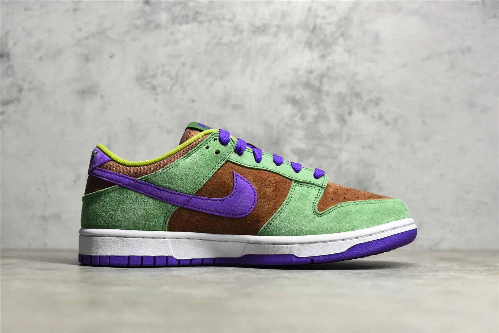 Breathable Nike Dunk Low SP Veneer Brown Green Rep Shoes – Replica Nikes 1626