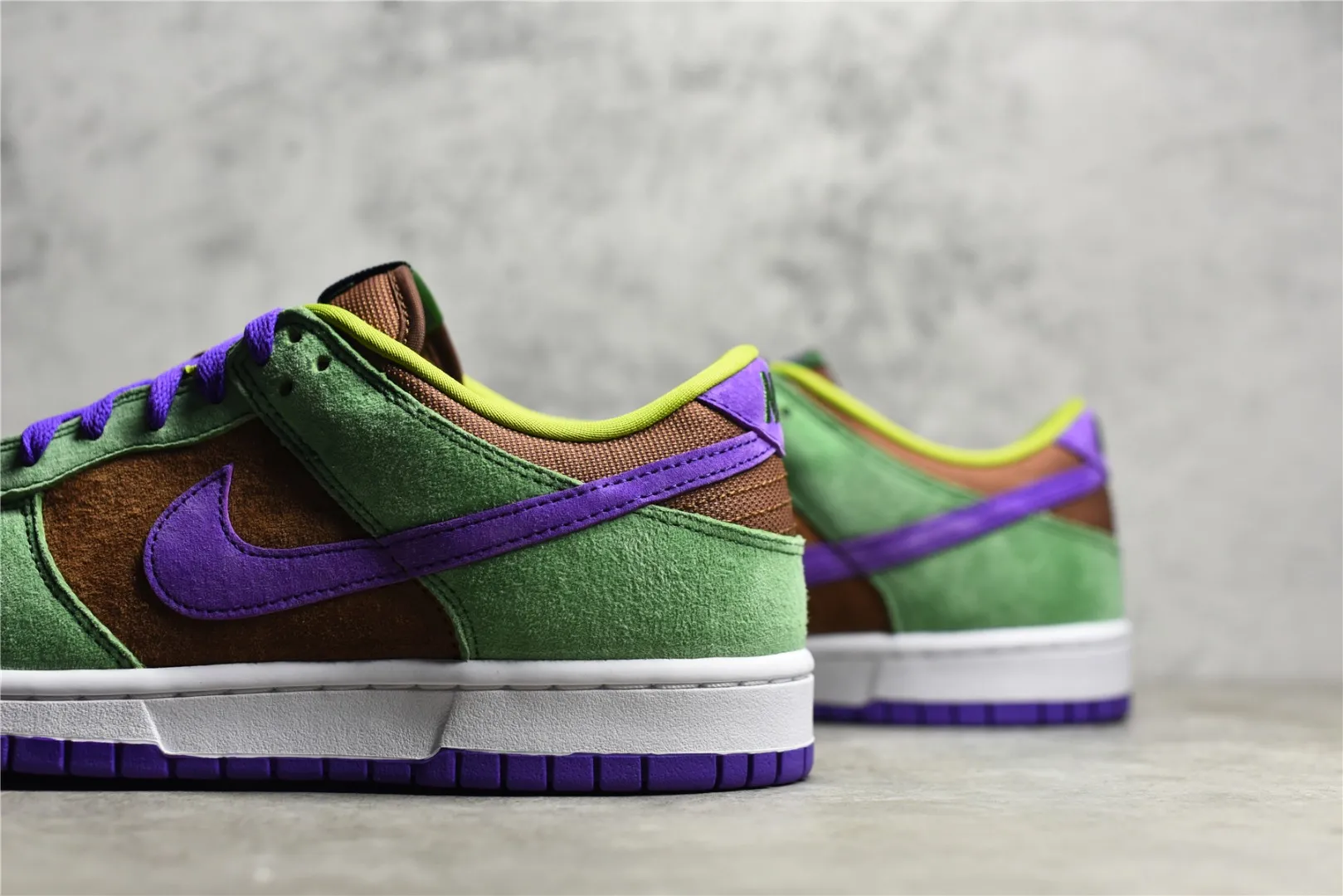 Breathable Nike Dunk Low SP Veneer Brown Green Rep Shoes – Replica Nikes 1626