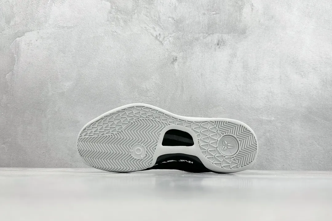 Nike Kobe 8 System – Black White –  350 R Version Rep Basketball Shoes with Premium Nike Replica Design SmoothTexture 1498