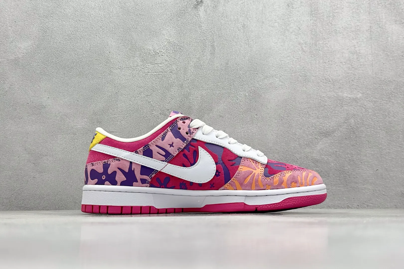 Nike SB Dunk Low Color Embossed Pink White –  Replica Shoes StreetReady 1619