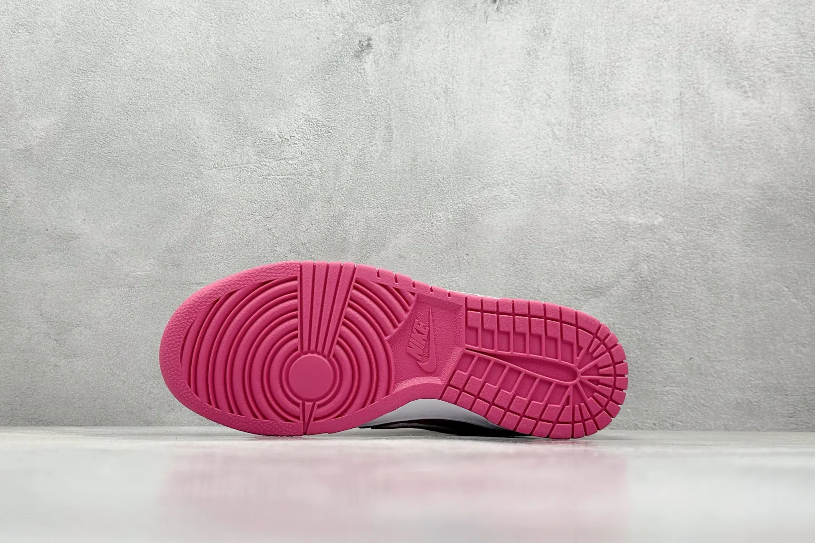Nike SB Dunk Low Color Embossed Pink White –  Replica Shoes StreetReady 1619